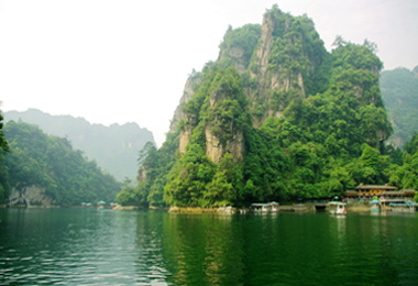 Scenic spot security monitoring